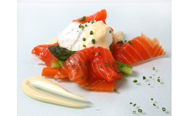 HUEVOS ESCALFADOS Y TRUCHA