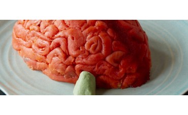 Cerebro de sushi de salmón para Halloween