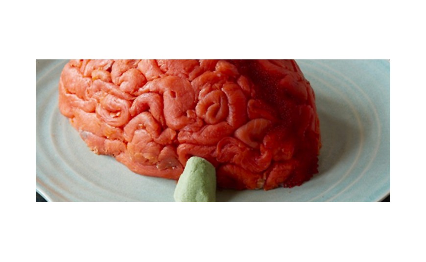 Cerebro de sushi de salmón para Halloween