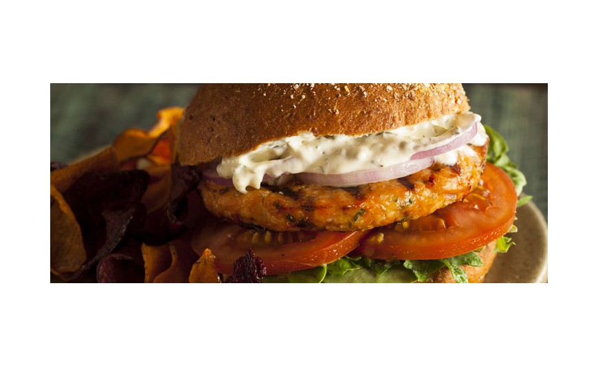 Hamburguesa de salmón, ideal para este verano