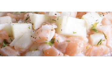 Tartar de salmón con manzana verde